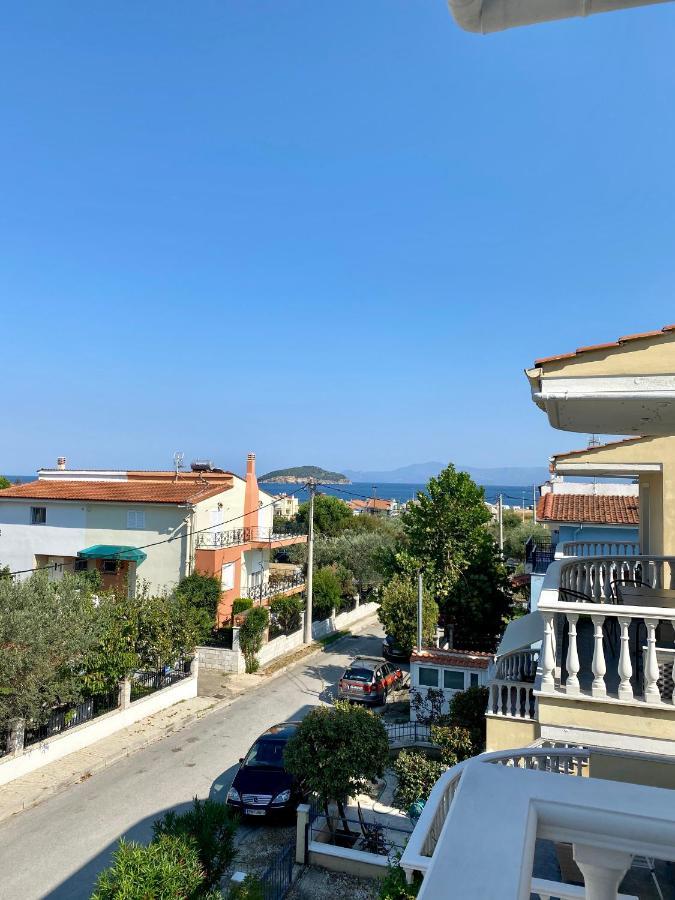 Thea Apartments Nea Iraklitsa Exterior photo