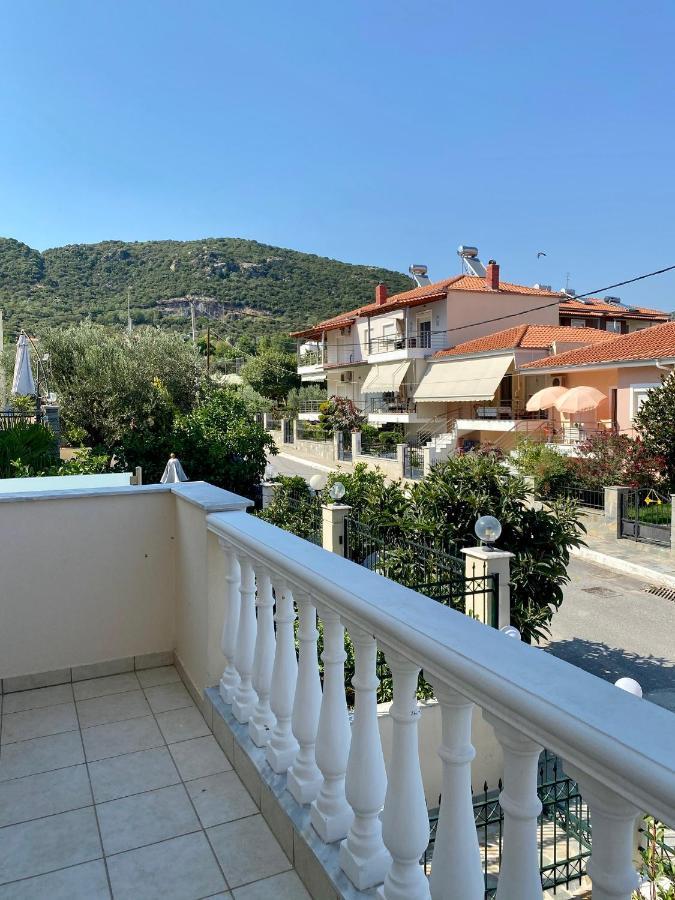 Thea Apartments Nea Iraklitsa Exterior photo