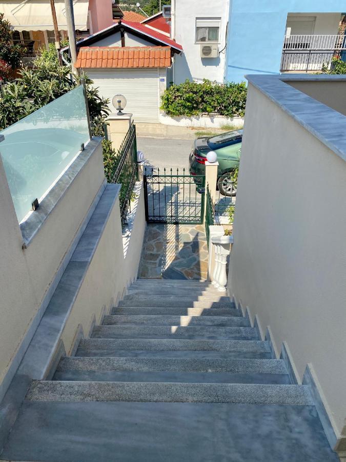 Thea Apartments Nea Iraklitsa Exterior photo